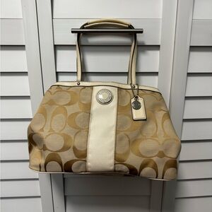 Coach Kisslock Shoulder Bag